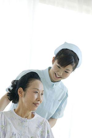 那覇で難症例のインプラント治療を手がける歯科