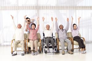 目立たない矯正歯科治療が受けられる